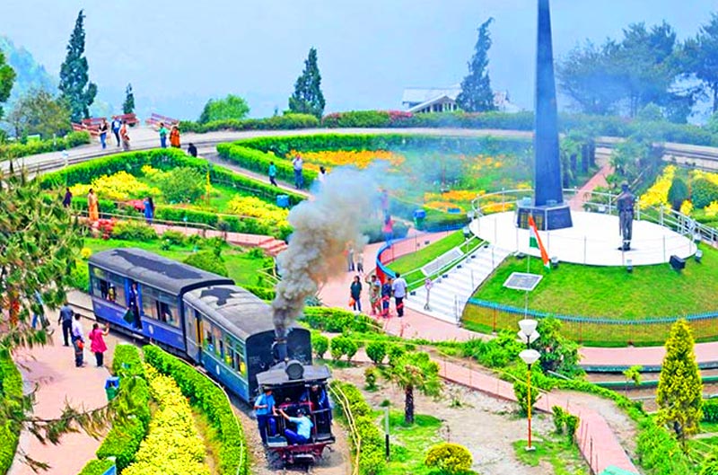 img/Darjeeling-tour-pack.jpg